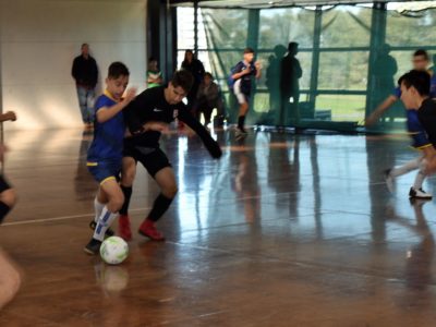 junior futsal action.1